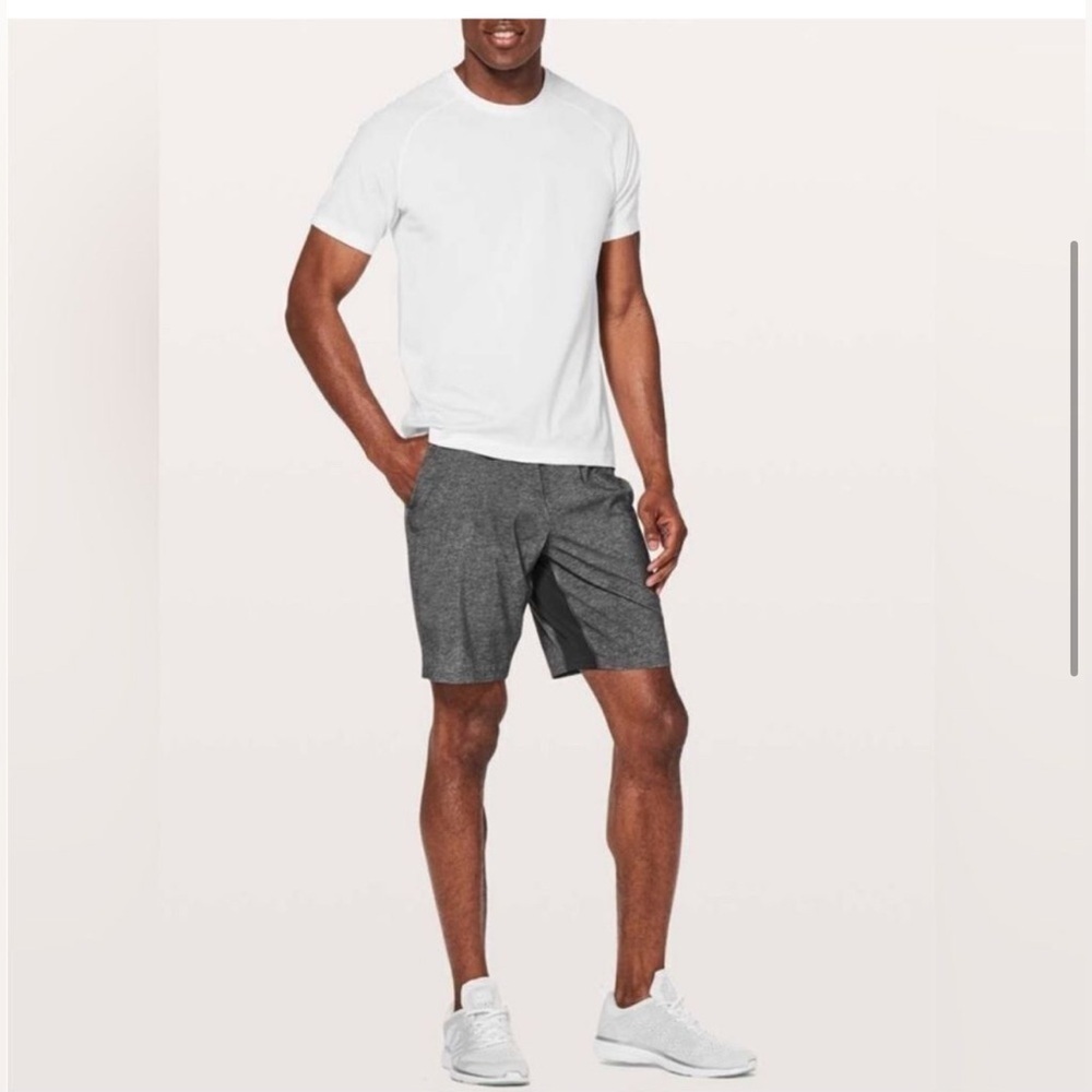 Lululemon T.H.E. Short Men's Small 9" Black Lightweight Performance Active